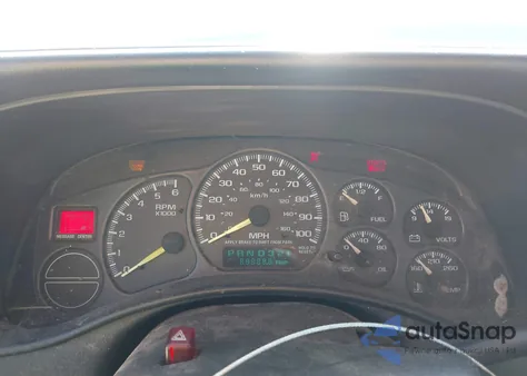 2001 Chevrolet Silverado 1500 z USA, uszkodzony, nr VIN 2GCEC19WX11201565